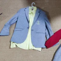 یک دست کت تک پسرانه و یک دست سارافون و کت دخترانه