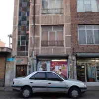 ملک-گلنگی-ویلایی-با-مغازه-104متر-تجاری-12-متر