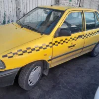تاکسی پراید