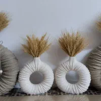 چهار عدد گلدان ها سالم هستند