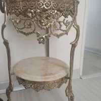 میز تلفن برنزی