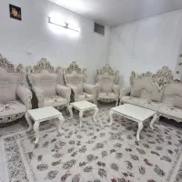 مبل نو همراه با میز عسلی