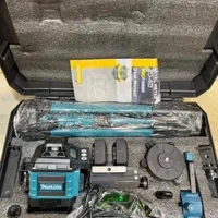 تراز لیزری ماکیتا پلاک برجسته 360 سبز با لوازم
