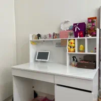 میز وصندلی شیک و با کیفیت