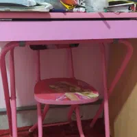 میز تحریر در حد نو دخترونه