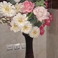 گل وگلدان