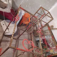 آینه و صندلی آرایشگاه و سشوار،روشویی|آرایشگاه و سالن‌های زیبایی|زنجان, |دیوار