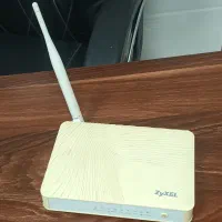 مودم روتر ADSL زایکسل (ZyXEL) سالم و تمیز