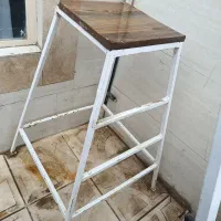 چهارپایه آهنی