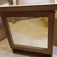 باکس آینه مستطیلی چوبی با تاج هالوژن دار