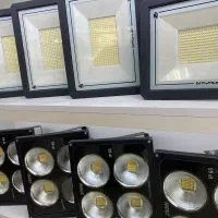 پروژکتور شاهچراغ تخفیف ۲۸ درصد