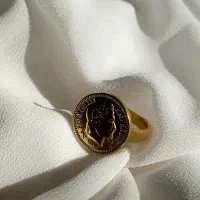 انگشتر طرح طلا