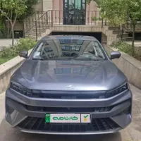 کی ام سی j7