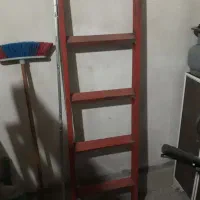 نردبان آهنی