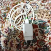 یک عدد شارژر اندروید