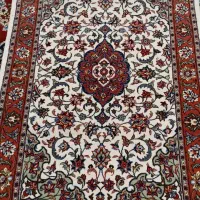 فرش دستبافت زرونیم