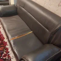 مبل راحتی با روکش چرم ( فروش اقساطی )|مبلمان خانگی و میز عسلی|اهر, |دیوار