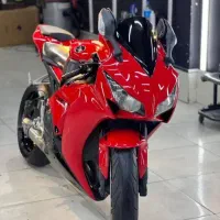 cbr 1000 مدل 2012