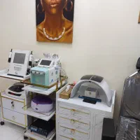 کلیه وسایل سالن فشیال و زیبایی|آرایشگاه و سالنهای زیبایی|فردیس, سرحدی|دیوار