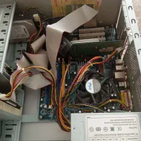 کیس ومانیتور