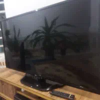 فروش فوری تلویزیون ال ای دی 42 LGدرحدنو با کارتن