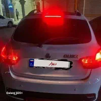 کوئیک R سفید قرمز شیشه ها کاملا دودی