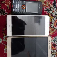 سه عدد گوشی