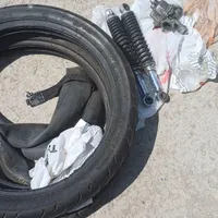 کمک ۱۲۵ کاربراتور و لاستیک|قطعات یدکی و لوازم جانبی|تهران, فلاح|دیوار