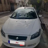 رانا پلاس ۱۴۰۲ ۱۲ هزار کارکرد|خودرو سواری و وانت|بروجرد, |دیوار