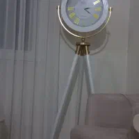 ساعت پایه دار