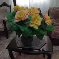 گل مصنوعی وشیشه ایی