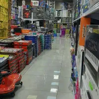 استخدام نیرو کار در فروشگاه اسباب بازی