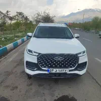 راننده با خودرو شاستی