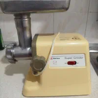 چرخ گوشت مارک نانیوا سالم و تمیز