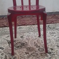 به یک نفر نگهبان نیازمندم