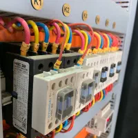 برقکارصنعتی،ساختمانی،مونتاژ،راه اندازی