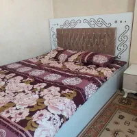 تخت خواب و میز آرایش