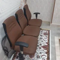 صندلی انتظار ۳نفره چرم اصلی رنگ قهوه ای