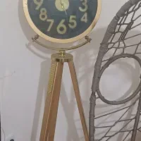 ساعت پایه دار ساعت دیواری