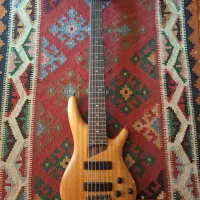 گبتار باس  ibanez مدل ۳۰۰۶(Bass guitar prestige)