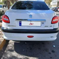 پژو ۲۰۶ مدل۹۹صندوقدار v8 ببرنگ