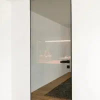 درب وپنجره  شیشه های  سکوریت ونشکنذ