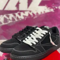 نایک ترویس مشکی|کیف، کفش، کمربند|هشتگرد, هشتگرد قدیم|دیوار