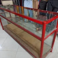 ویترین آهنی دو متری و میز چوبی|دفتر کار|قم, دروازه چوبی|دیوار