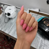 کاشت ناخن با قیمت ویژه