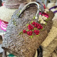 ساک حصیری گلدار قهوه ای