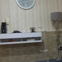 اباژور ومیز تلوزیون هردو درحدنون