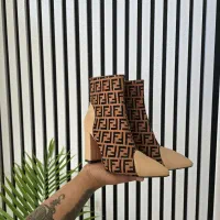 کفش زنانه و بوت