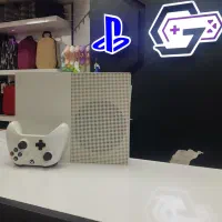 xbox one s کار کرده تمیز|کنسول، بازی ویدئویی و آنلاین|اصفهان, خلجا|دیوار