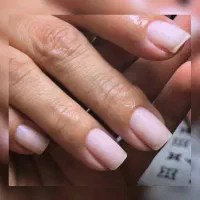 خدمات کاشت ناخن|خدمات آرایشگری و زیبایی|رشت, معلم|دیوار